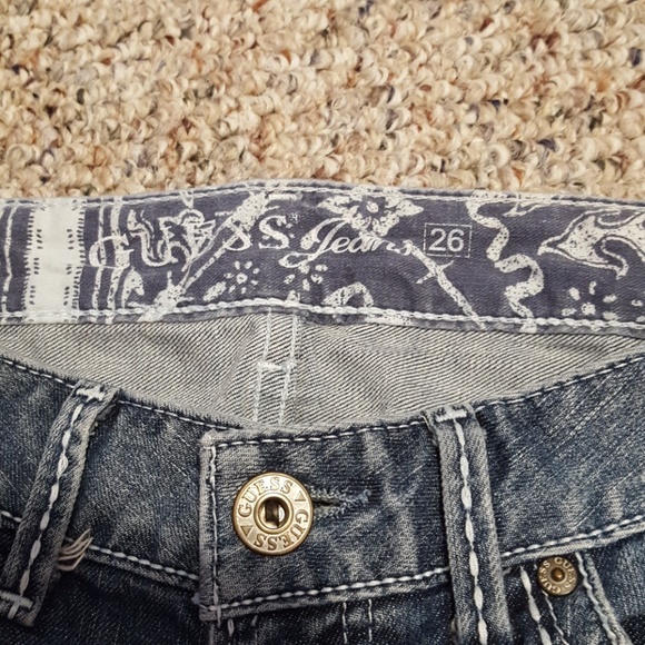 Guess distressed Cropped boyfriend jeans - Picture 3 of 6
